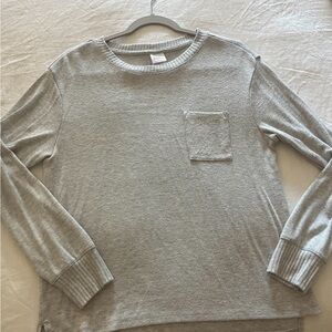 Gray Long Sleeve Sweater with Pocket